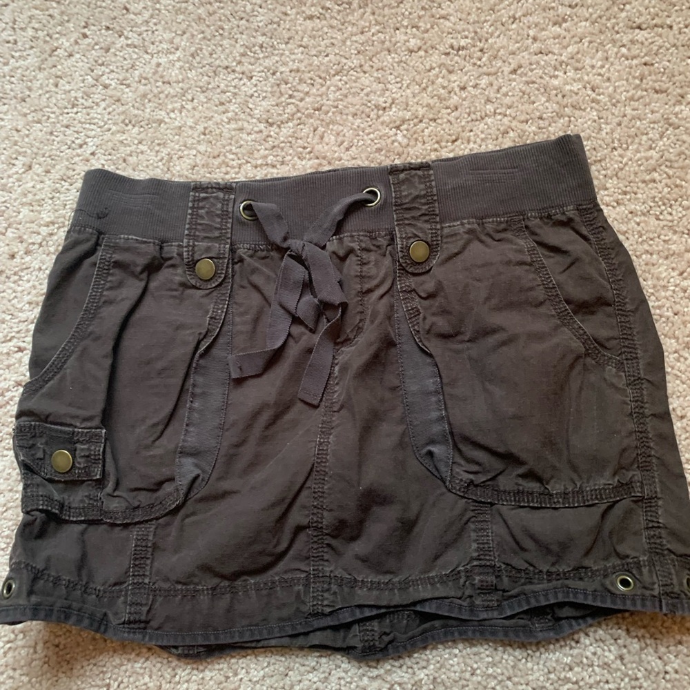 •Old Navy cargo skirt